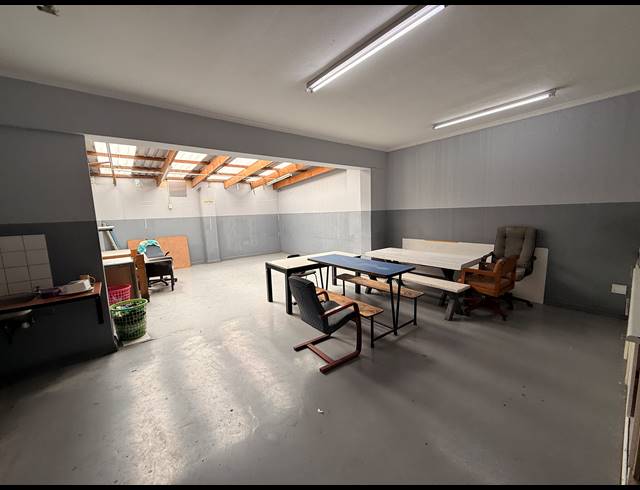 4,527M² WAREHOUSE TO LET IN BEACONVALE